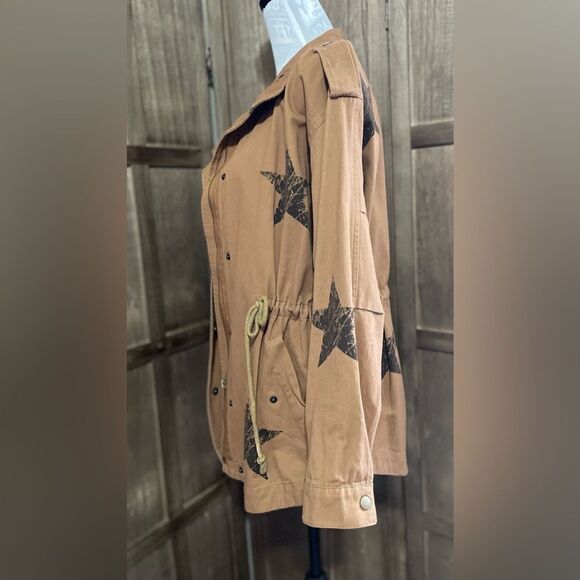 Women’s ODDY Tan Star Hooded Jacket. - Picture 4 of 8